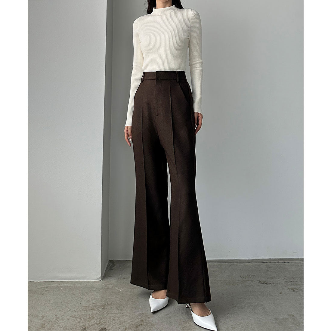 ルエレ Louere Louere バックスリットフレアパンツ(薄手) (ブラウン) ブラウン