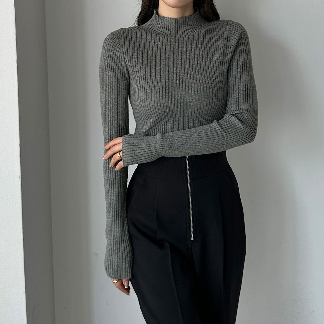 Louere Louere High Neck Rib Knit