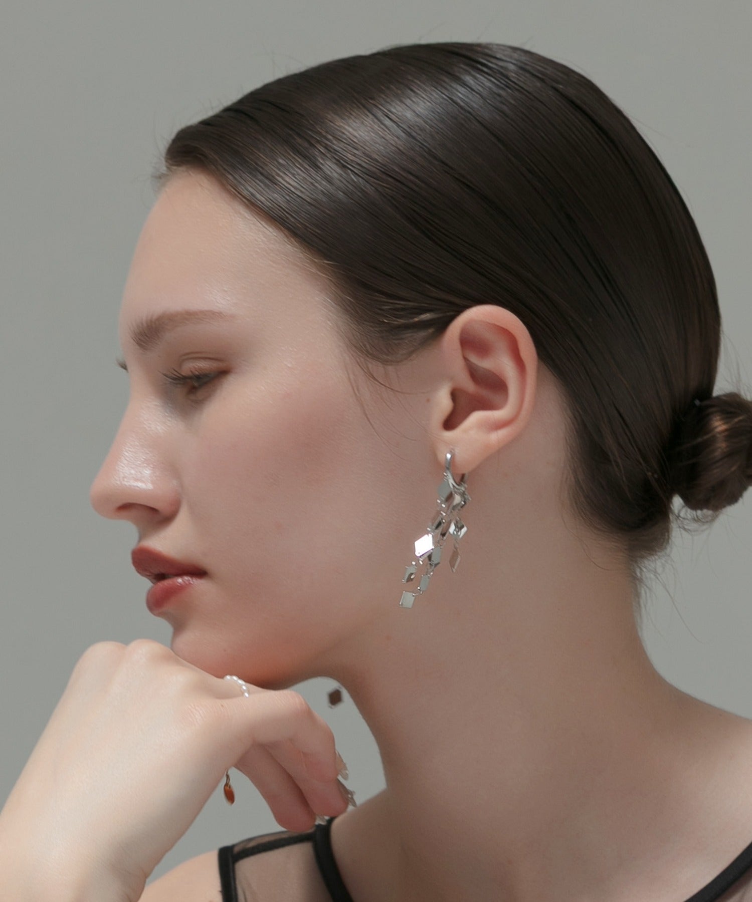 レジャ Leja ダイヤモチーフロングピアス結婚式 パーティー 成人式 二次会 同窓会 お呼ばれ オケージョン20代 30代 40代 (SILVER) SILVER