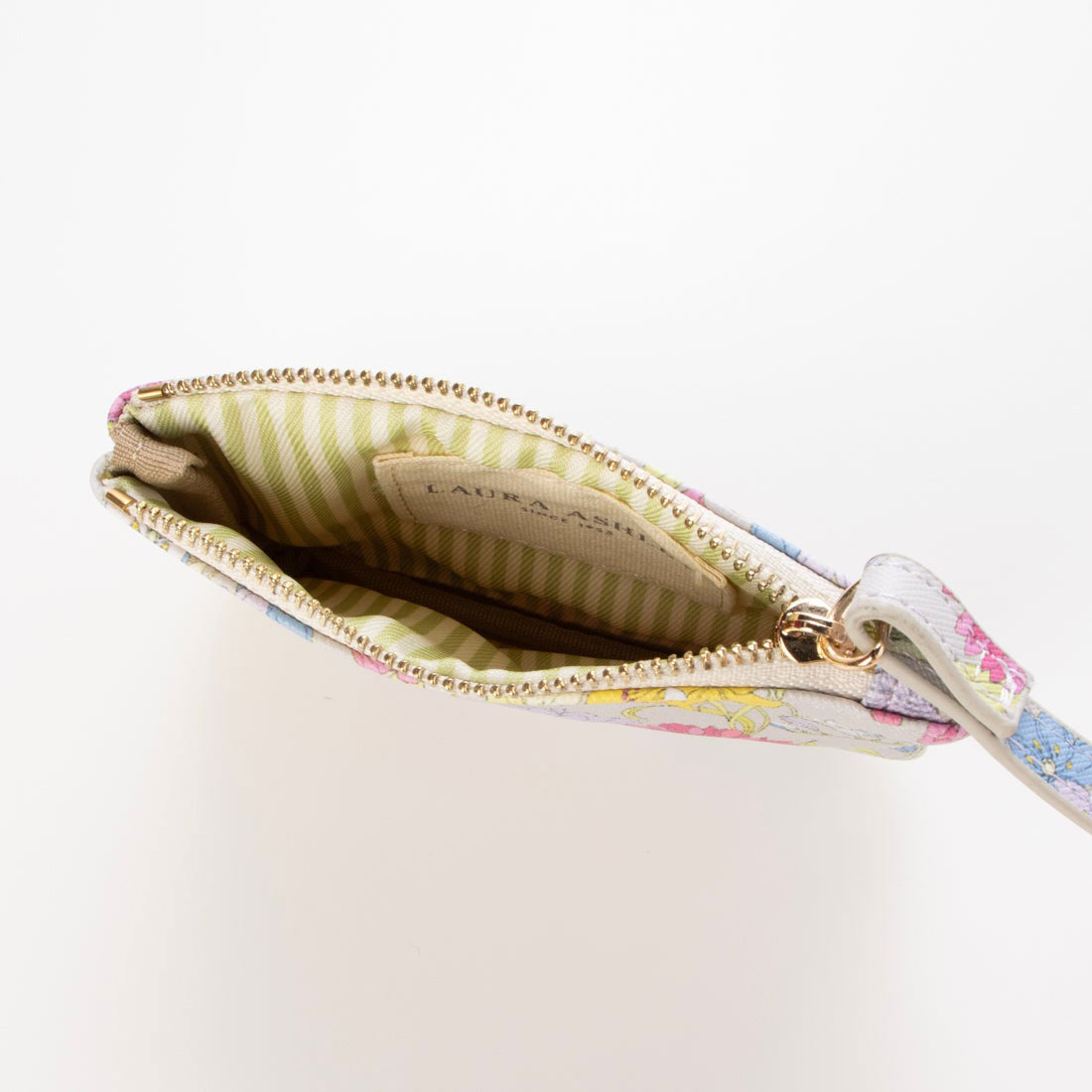 ローラ アシュレイ LAURA ASHLEY ナイロンショルダーバッグ 6.5L A5 (06.ボルドー) 06.ボルドー