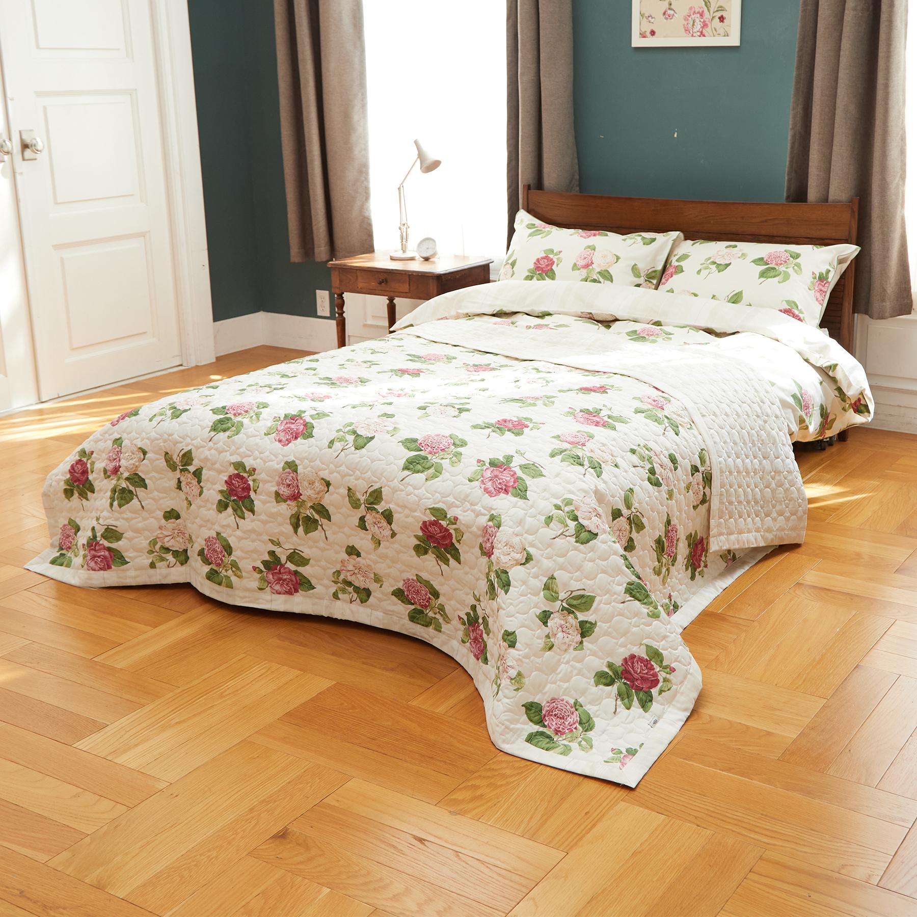ローラ アシュレイ LAURA ASHLEY カミール柄 キルトマルチカバー 200×200cm (アイボリー(104)) アイボリー(104)