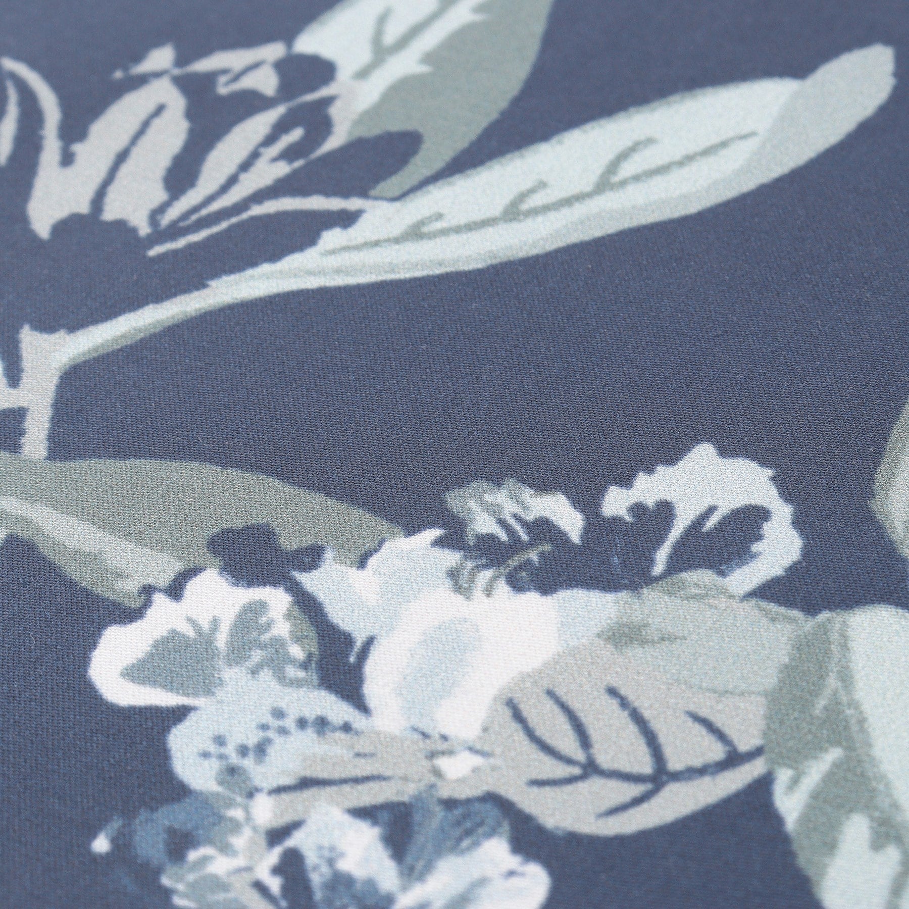 ローラ アシュレイ LAURA ASHLEY アデリーン柄 枕カバー (ネイビー(193)) ネイビー(193)