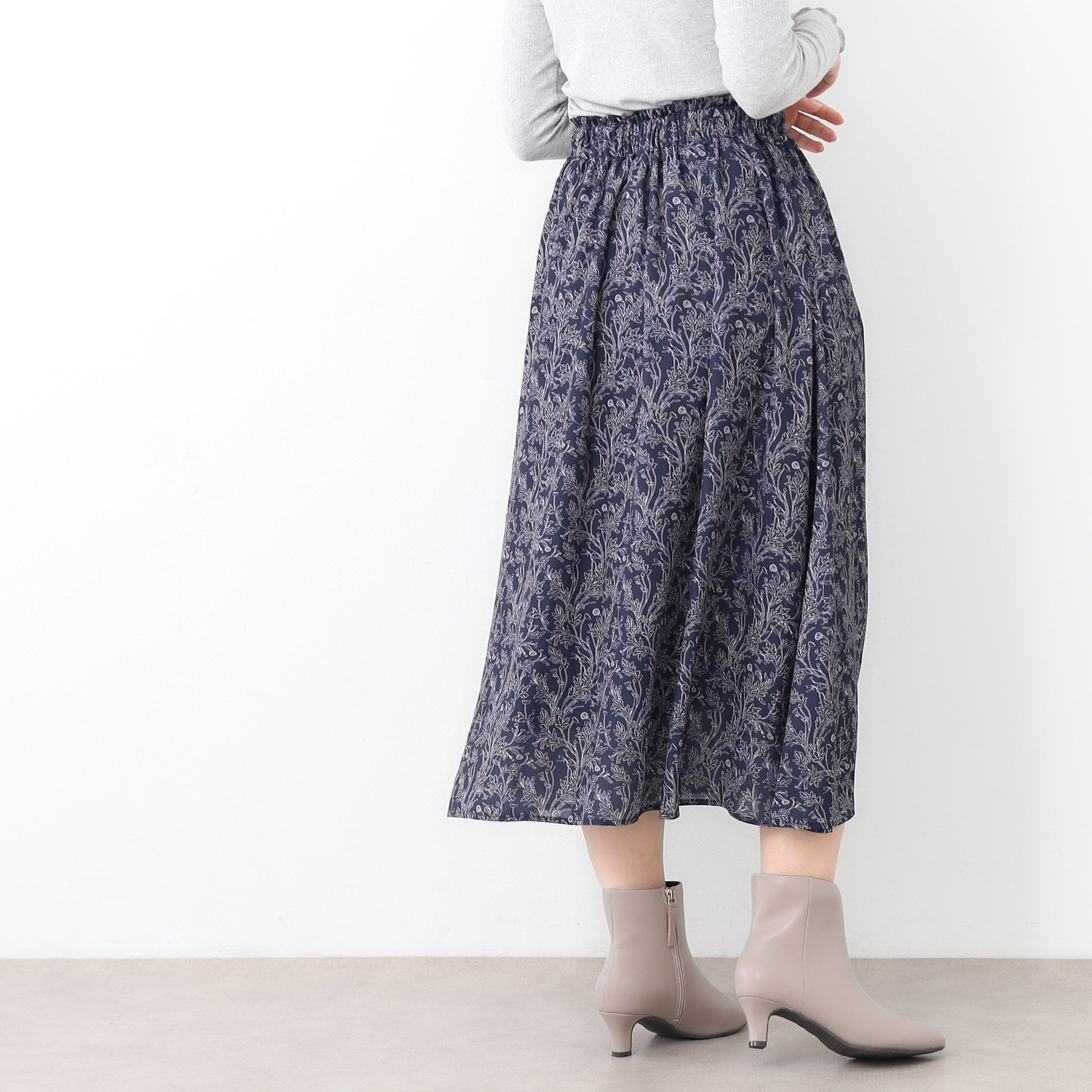 ローラ アシュレイ LAURA ASHLEY 【同柄アイテムあり】ナンテール柄 シフォンフレアスカート (ベージュ(152)) ベージュ(152)