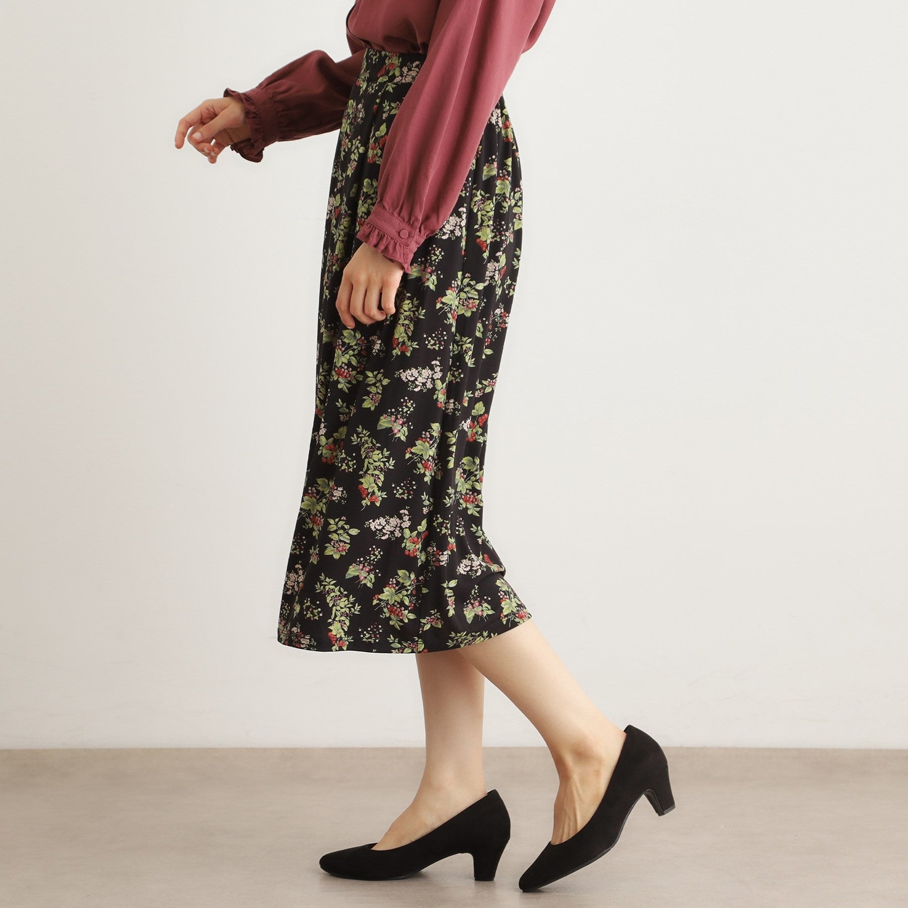 ローラ アシュレイ LAURA ASHLEY 【洗える/ジャージ素材/同柄アイテムあり】ベリーズ スペースド柄スカート (ブラック(119)) ブラック(119)