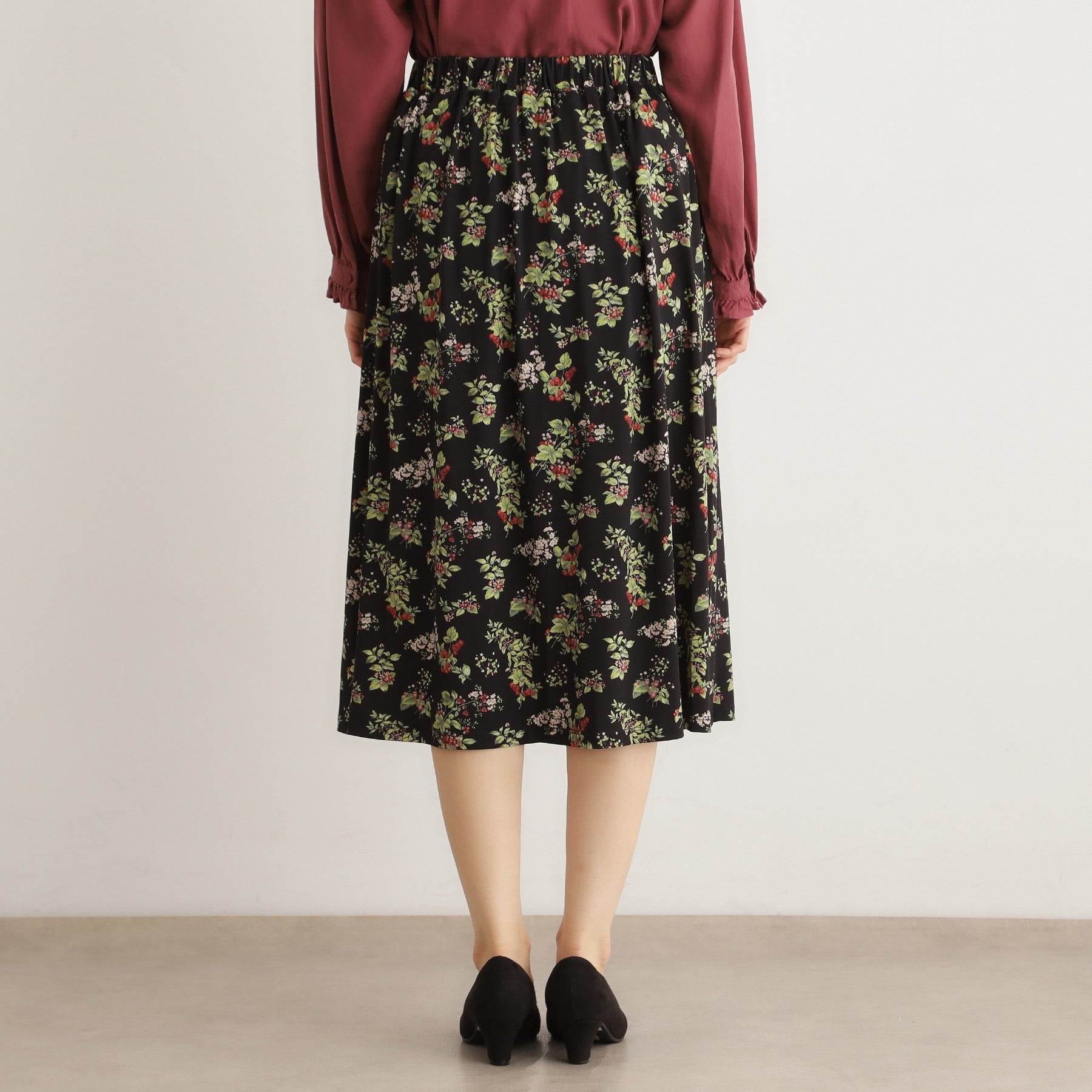 ローラ アシュレイ LAURA ASHLEY 【洗える/ジャージ素材/同柄アイテムあり】ベリーズ スペースド柄スカート (ブラック(119)) ブラック(119)