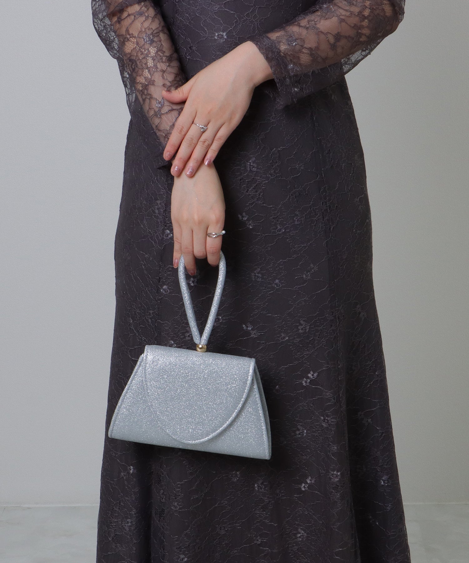 レースレディース Lace Ladies ループ ハンドル コンパクト ラメ フラップ バッグ (ゴールド) ゴールド