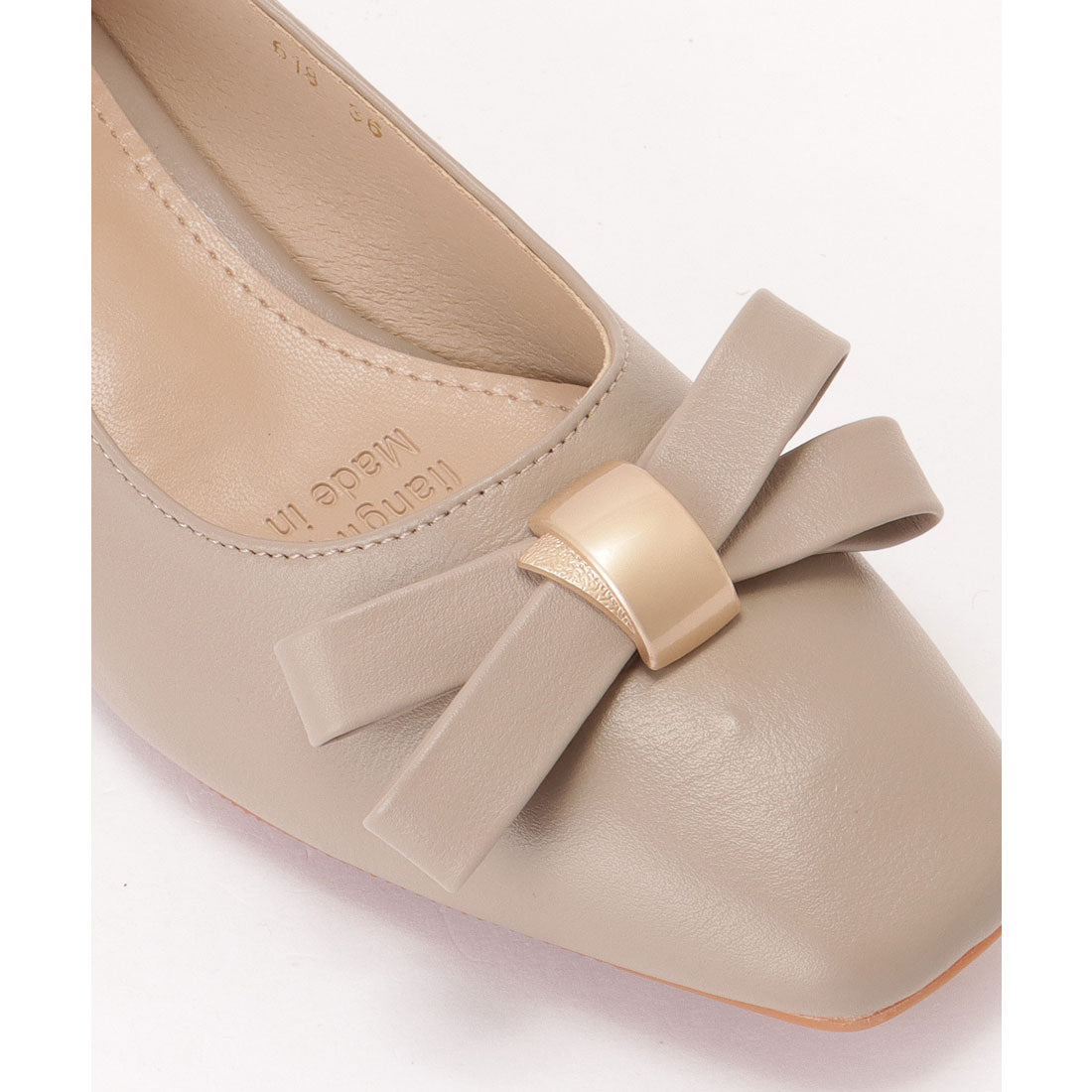 レースレディース Lace Ladies レザー調 クロスリボン チャンキー ローヒール パンプス (アイボリー) アイボリー