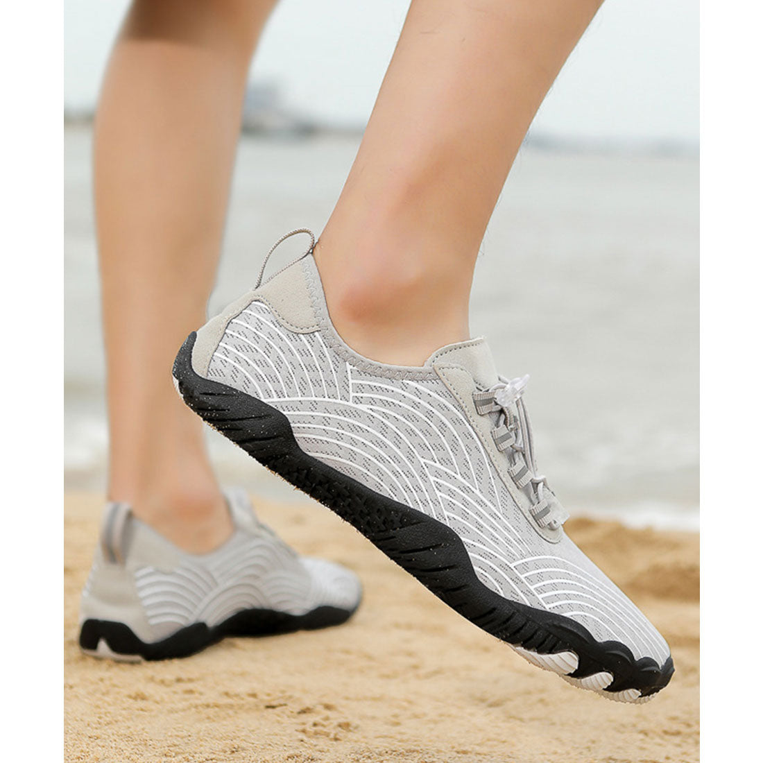 レースレディース Lace Ladies 水陸両用 メッシュ スリッポン ビーチ シューズ (グレー) グレー