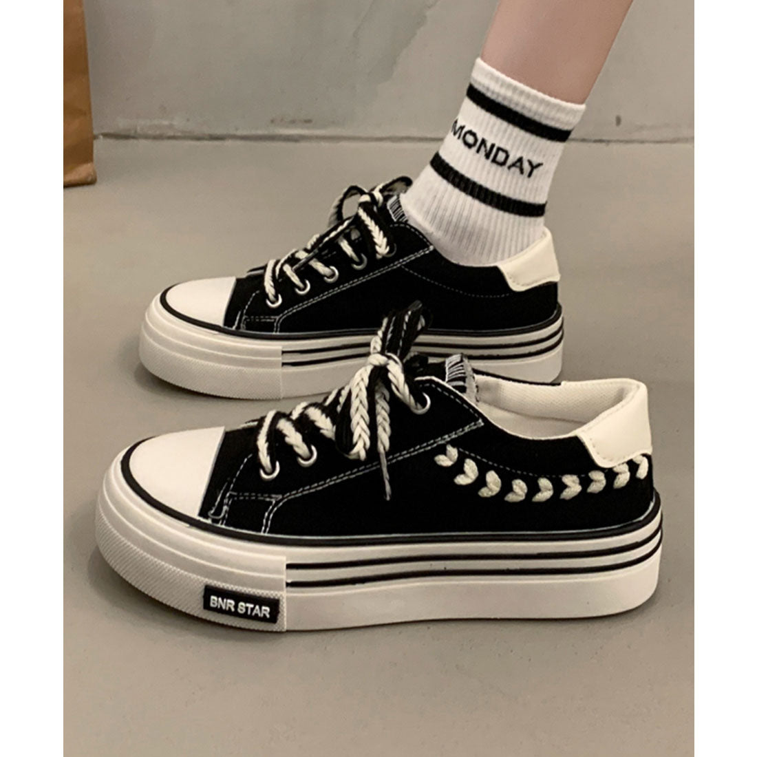 レースレディース Lace Ladies サイド 刺繍 配色 ライン スニーカー (ブラック) ブラック