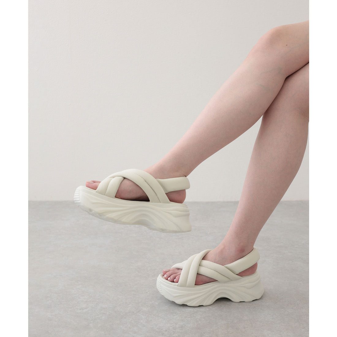 レースレディース Lace Ladies クロス ストラップ 厚底 パデット サンダル (グレー) グレー