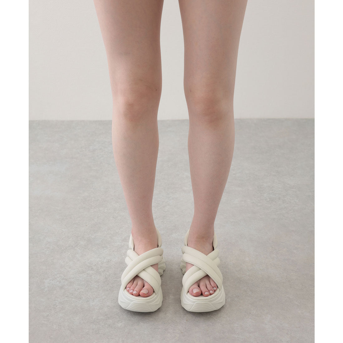 レースレディース Lace Ladies クロス ストラップ 厚底 パデット サンダル (グレー) グレー