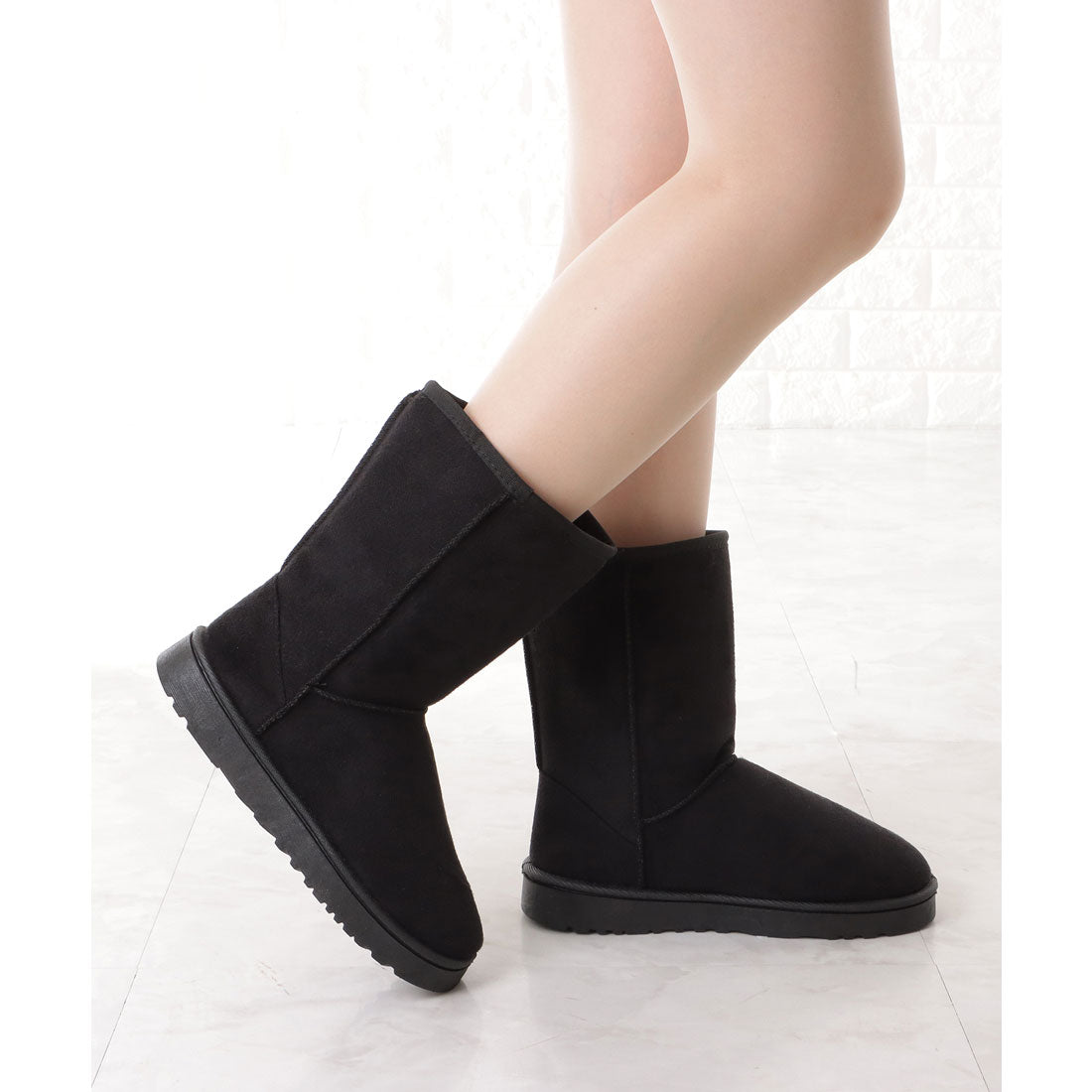 レースレディース Lace Ladies ムートン風ボアフラットショートブーツ (ブラック) ブラック