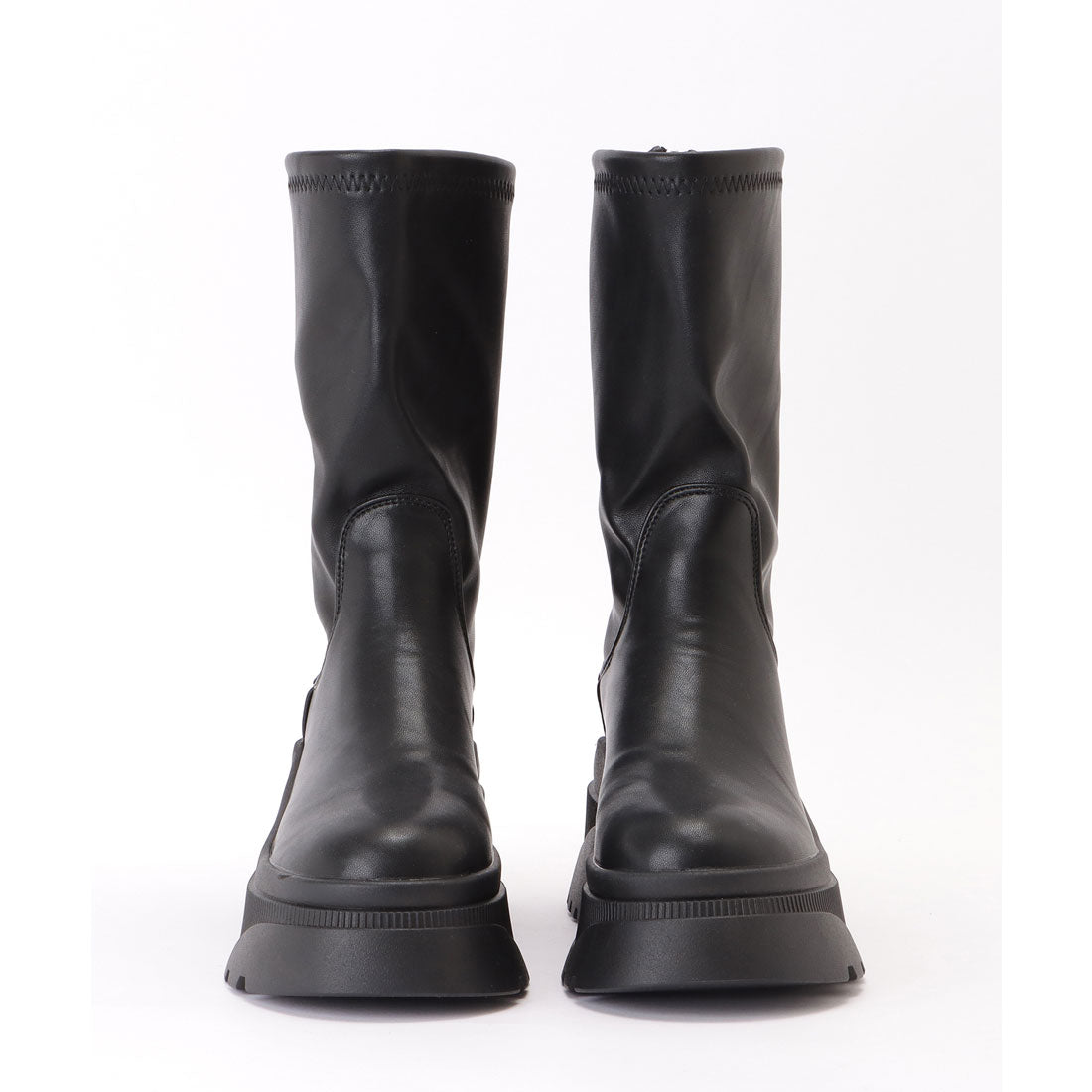 レースレディース Lace Ladies バックファスナー厚底レザー調ショートブーツ (ブラック) ブラック