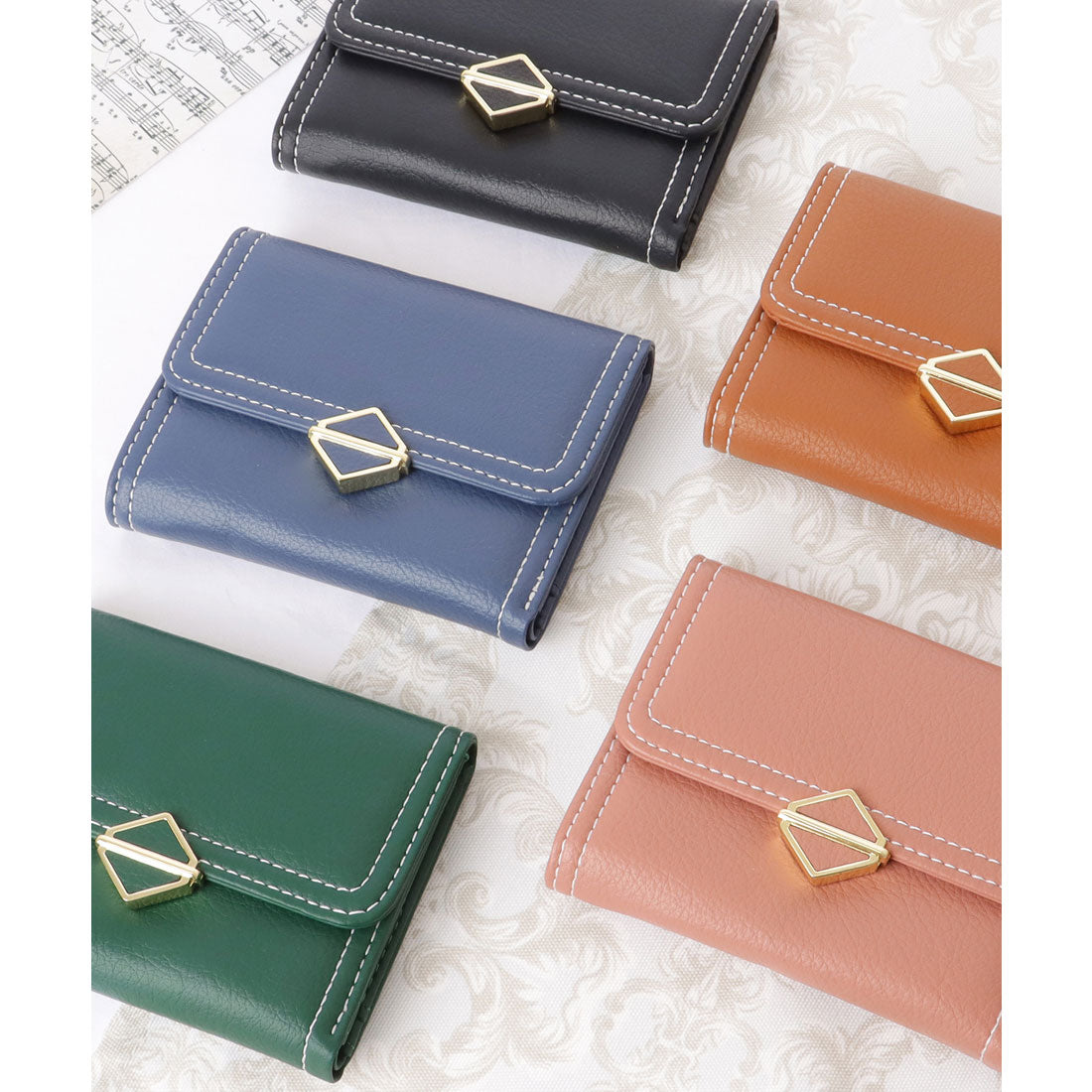 レースレディース Lace Ladies スクエア モチーフ付き レザー調 ステッチ 三つ折り財布