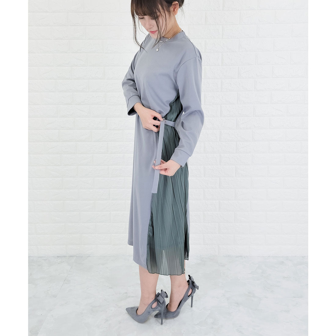 Lace Ladies Round neck side pleat switching A-line dress