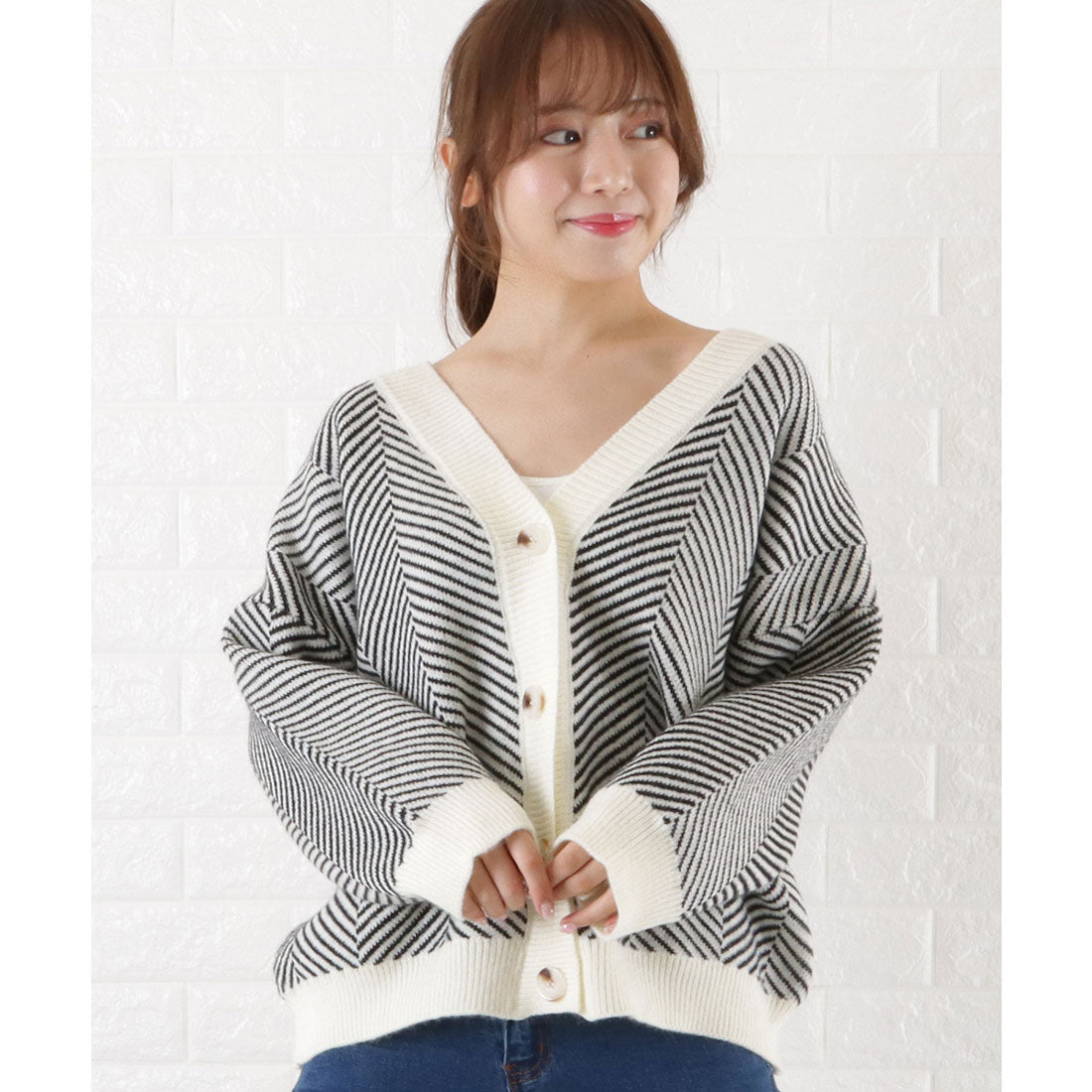 UND HERRINGBONE JACQUARD KNIT CARDIGAN 黒 UND HERRINGBONE JACQUARD KNIT CARDIGAN 黒 UND HERRINGBONE JACQUARD