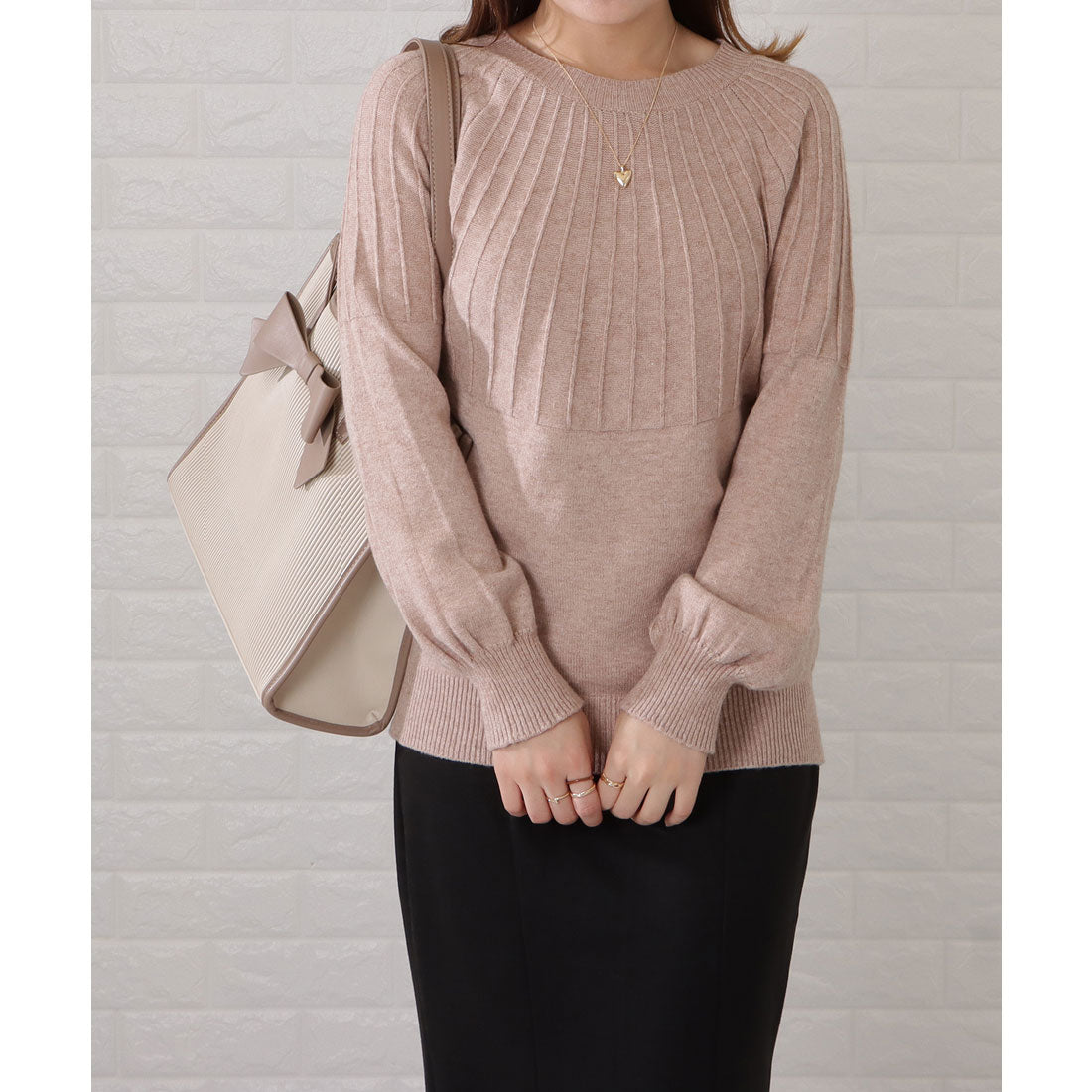 レースレディース Lace Ladies タック切替クルーネックニット