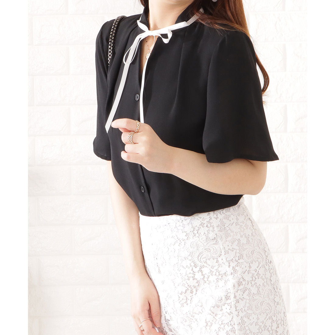 レースレディース Lace Ladies タック入り半袖ボタンブラウス