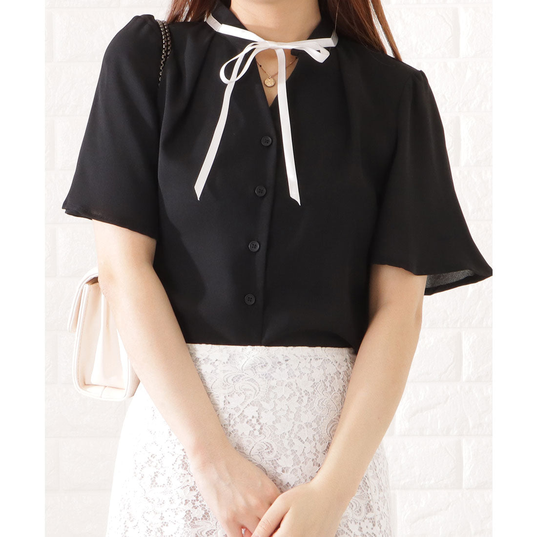 レースレディース Lace Ladies タック入り半袖ボタンブラウス