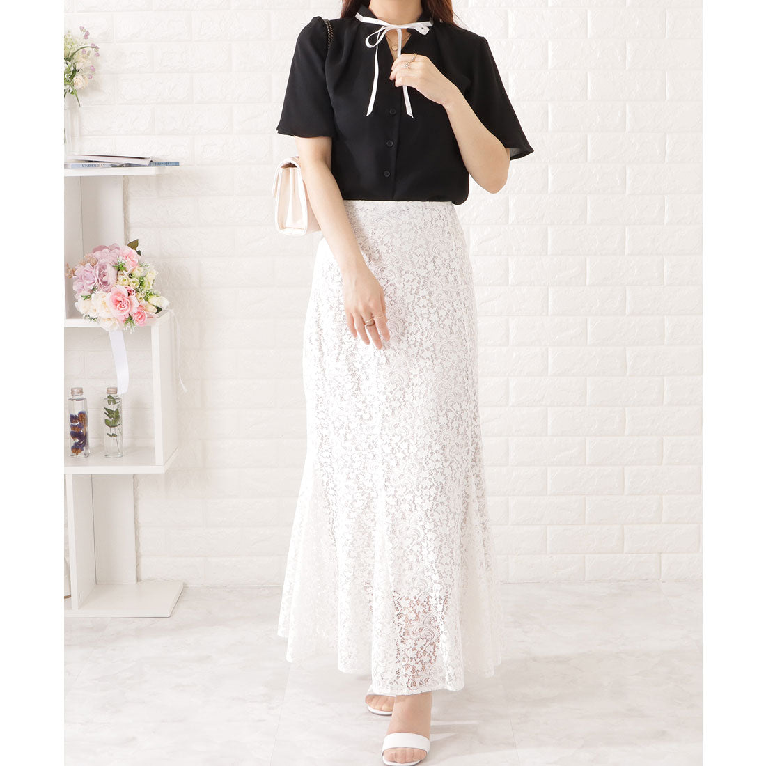 レースレディース Lace Ladies タック入り半袖ボタンブラウス