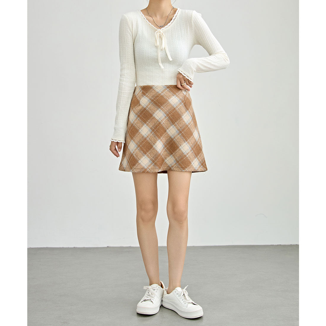 Race Ladies Lace Ladies High Waist Check Pattern Mini Length Knit Skirt