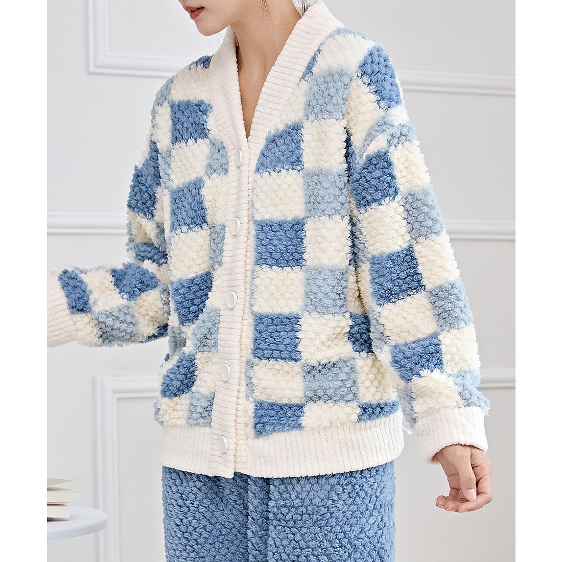 Race Ladies Lace Ladies Color Check V-Neck Fleece Loungewear