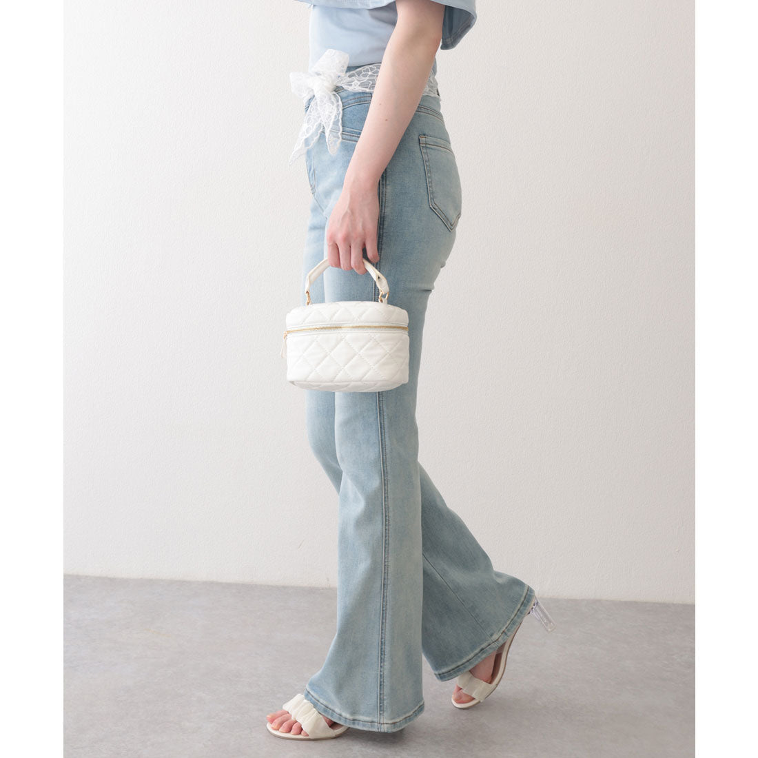 レースレディース Lace Ladies ウォッシュ加工 ハイウエスト レースベルト セミフレア デニムパンツ (ブルー) ブルー