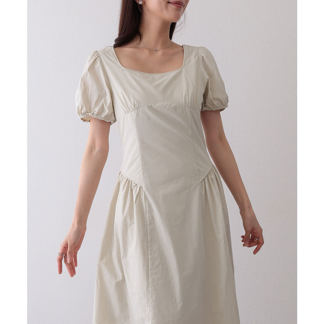 レースレディース Lace Ladies ソリッドカラー スクエアネック パフスリーブ ギャザー ワンピース (アイボリー) アイボリー