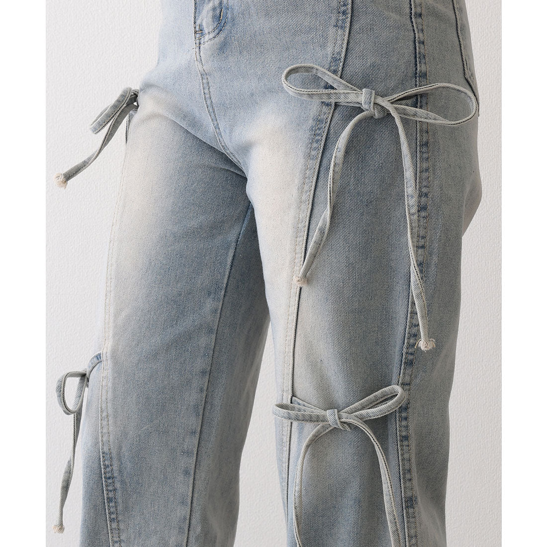 レースレディース Lace Ladies ウォッシュ加工 リボン付き ワイド フレア デニムパンツ (ブルー) ブルー