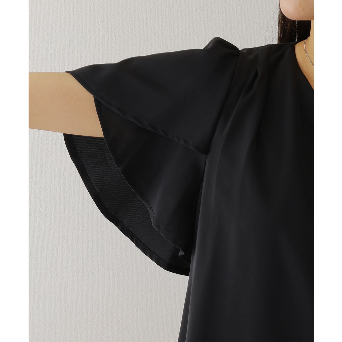 レースレディース Lace Ladies パール ライン フリル袖 シフォン ブラウス (ブラック) ブラック