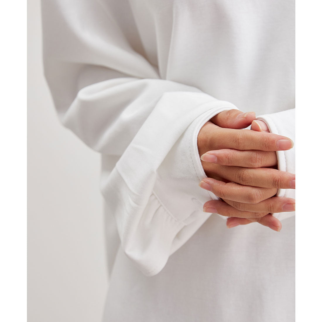 レースレディース Lace Ladies ソリッドカラー ラウンドヘム 長袖 フレア プルオーバー (ブラック) ブラック