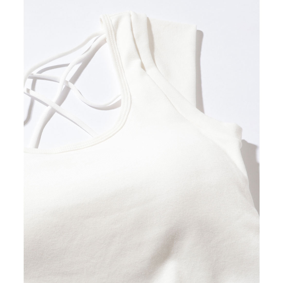 レースレディース Lace Ladies ソリッドカラー カップスリーブ バック オープン ハーフトップ (ブラック) ブラック