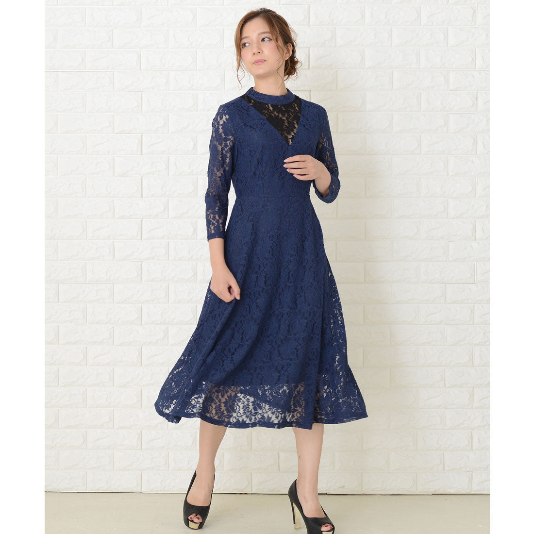 Lace Ladies All-lace long-sleeved mid-calf length one-piece dress