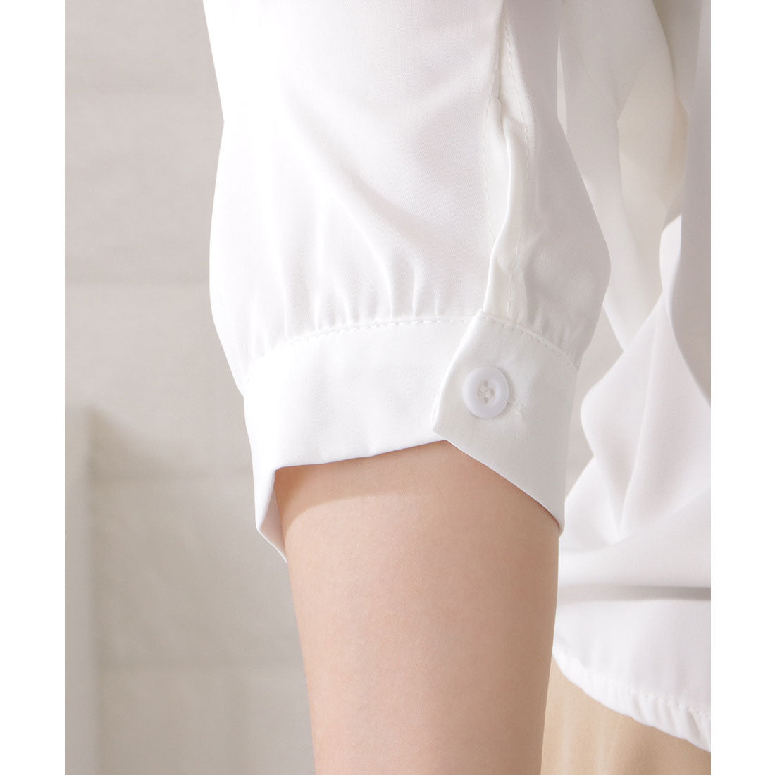 レースレディース Lace Ladies 深Vネックピンタック5分袖ブラウス (ホワイト) ホワイト