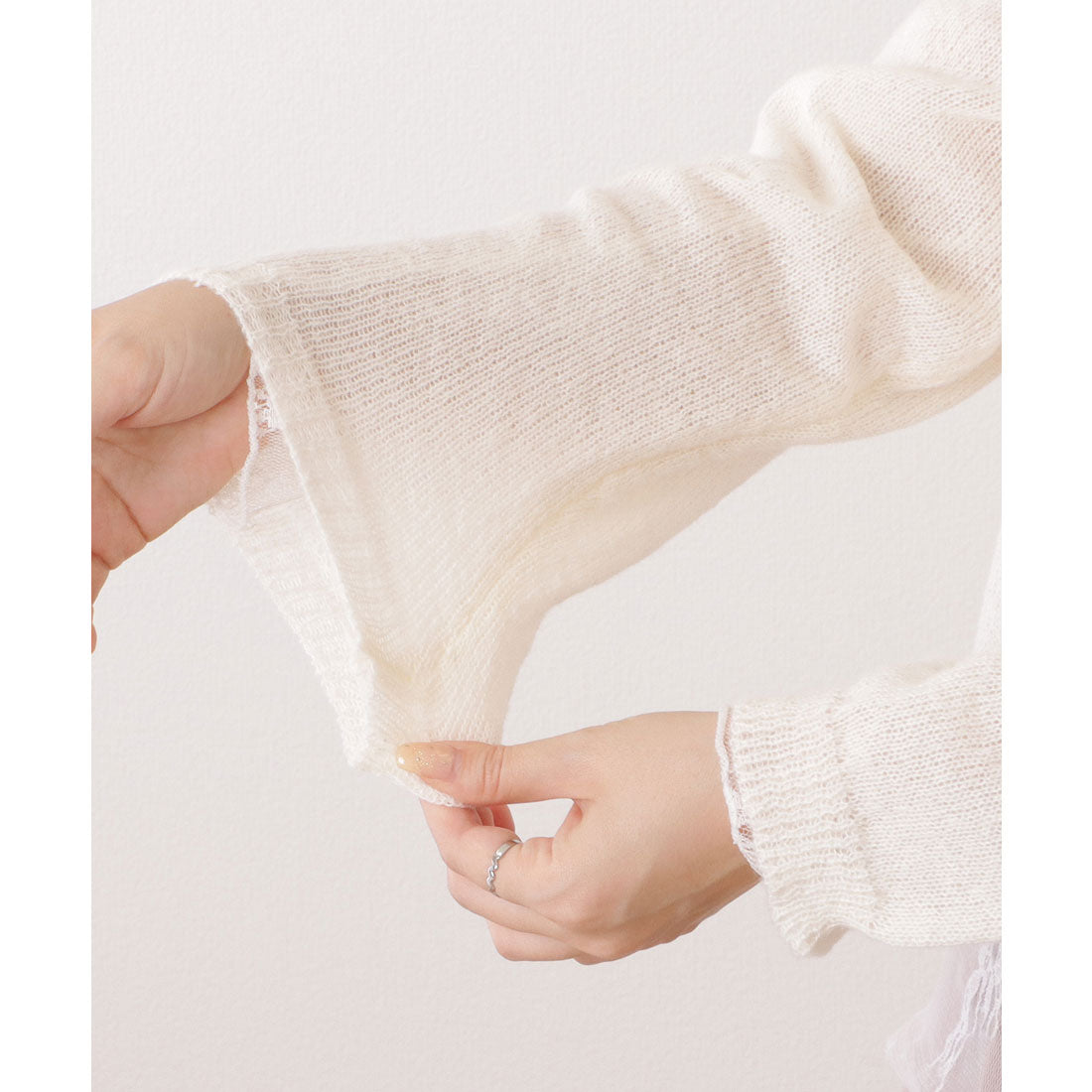 レースレディース Lace Ladies ドロップショルダーゆるシルエットクロップドニットトップス (ブラック) ブラック
