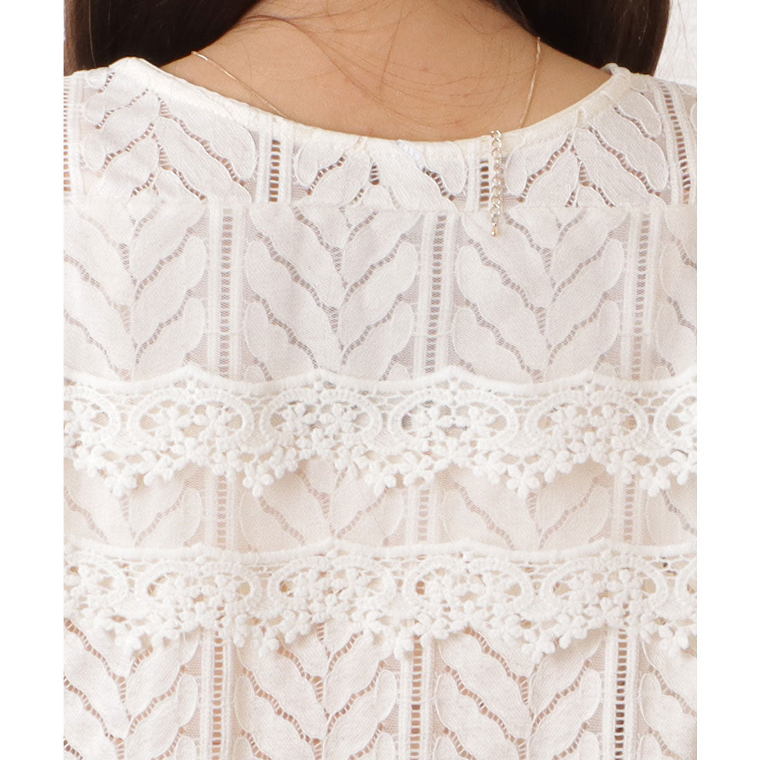 レースレディース Lace Ladies Vネックレース付きフレンチシックトップス (アイボリー) アイボリー
