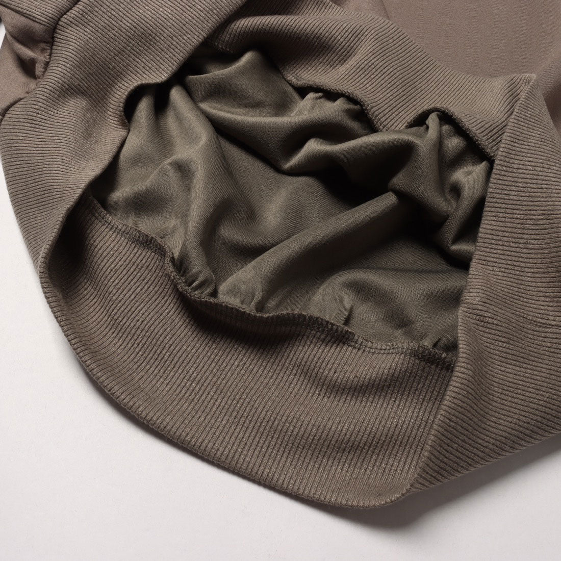 ラリベルテ Laliberte ニット×リブ切替タック袖Tシャツ (クロ) クロ