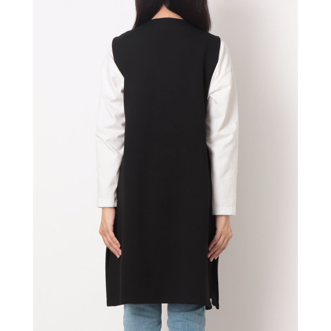 ラリベルテ Laliberte ボタン使いジレ (クロ) クロ