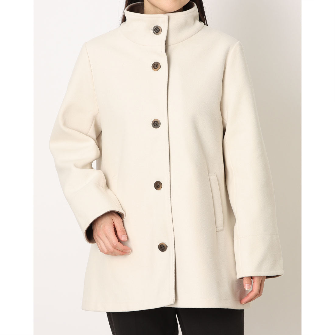 ラリベルテ Laliberte スタンドカラーハーフコート (アイボリー) アイボリー