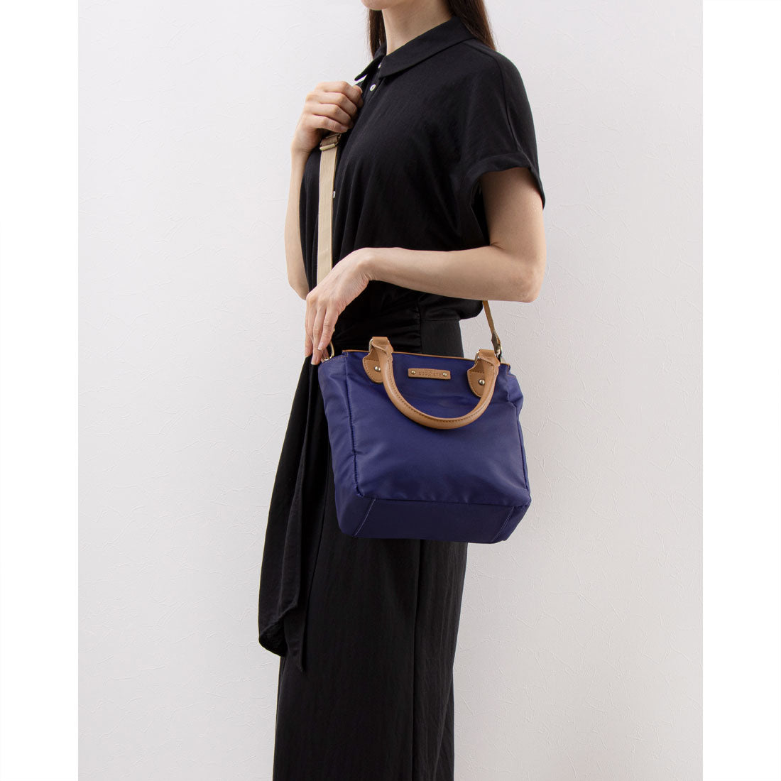 ラポルタ ディ ズッケロ la porta di zucchero La porta di zucchero 軽量2WAYショルダー