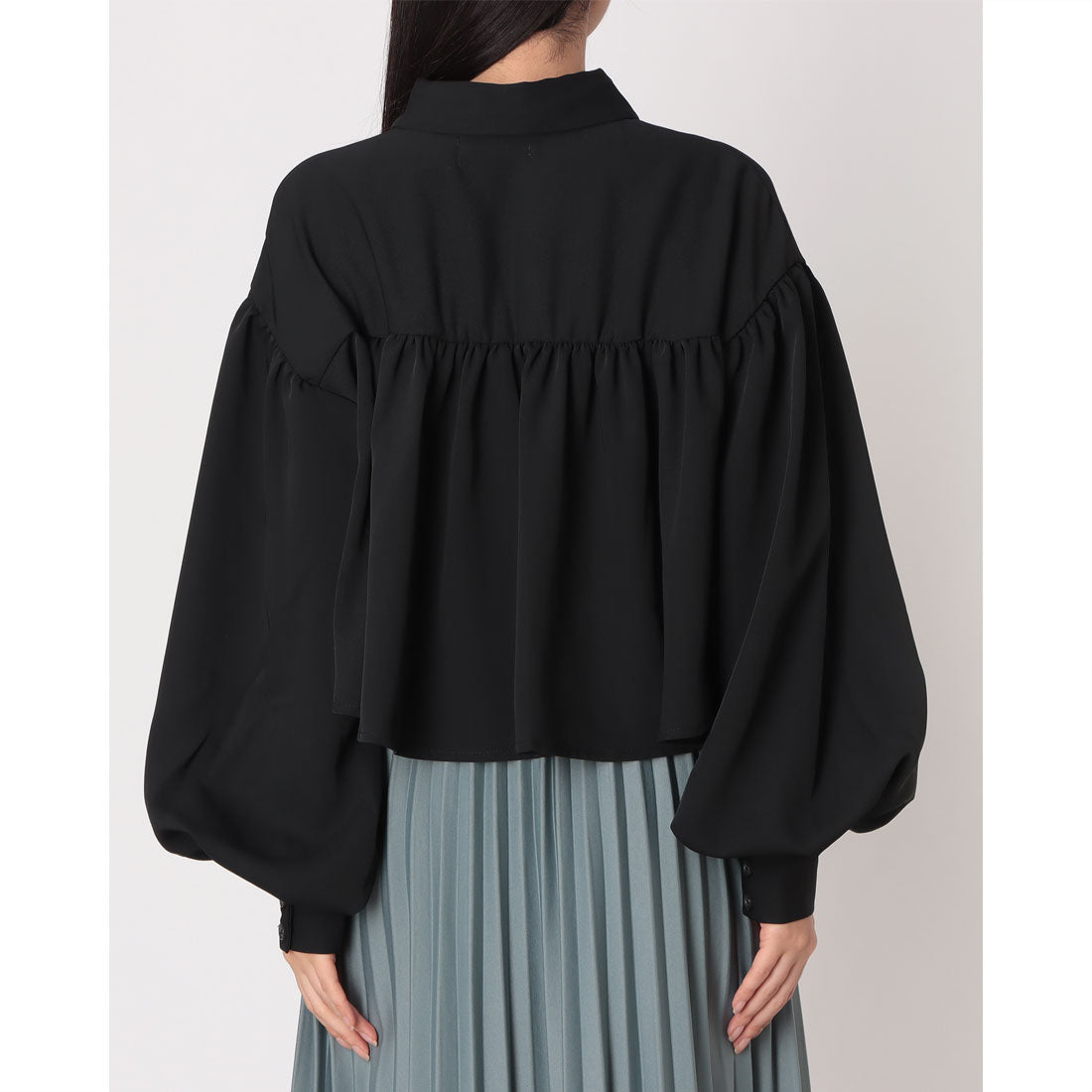 ラテラテ lattelatte クロップド ギャザーBL (ブラック) ブラック