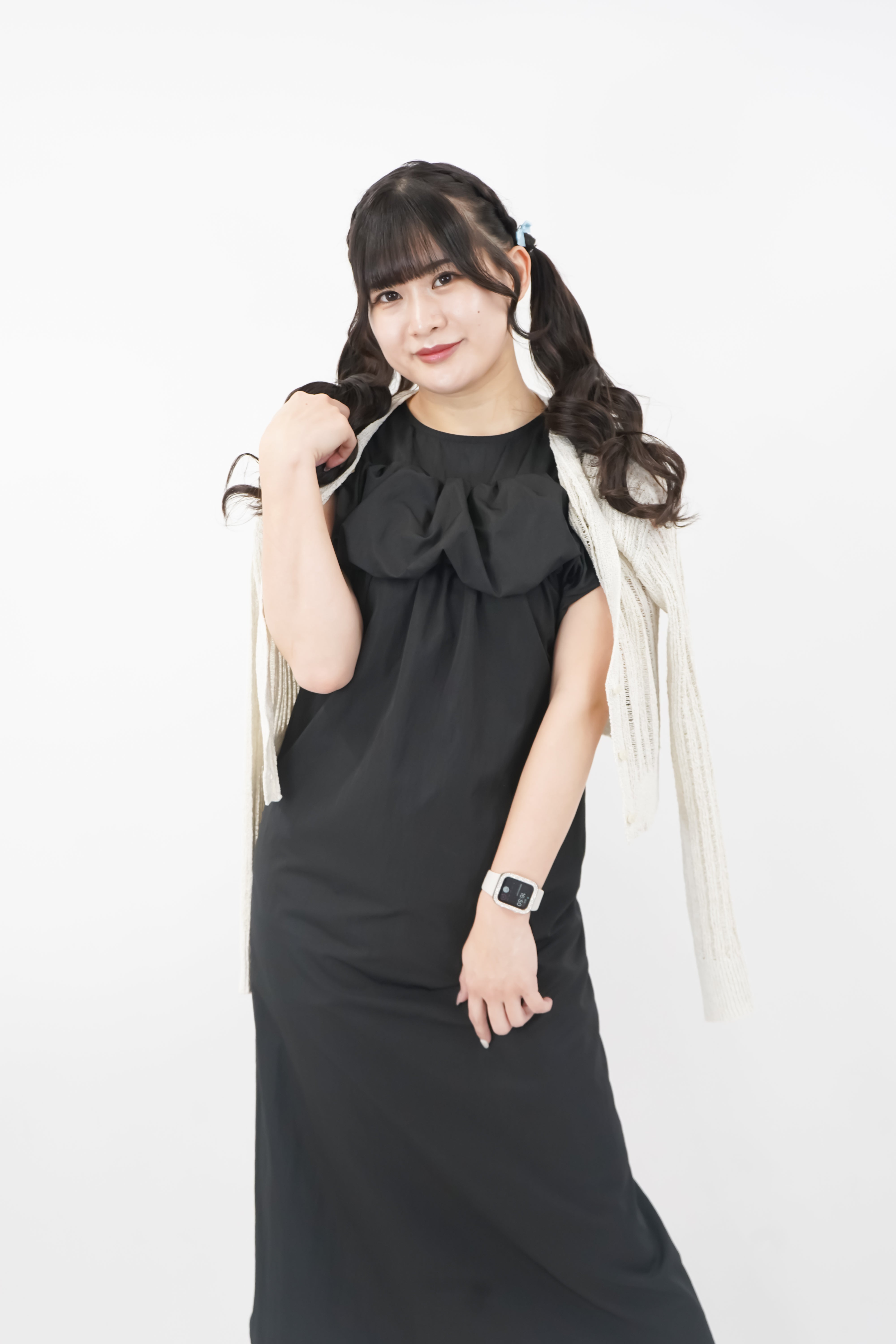 ラテラテ lattelatte Vネックカーディガン (オフ) オフ