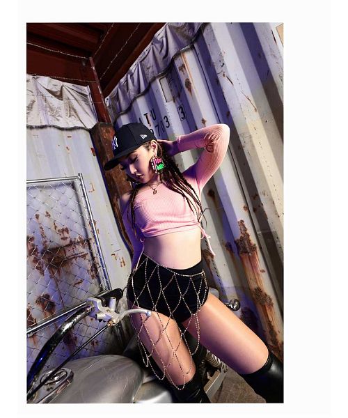 ボムシェル bombshell 半袖カットソー カットソー ニット Tシャツ オフショル サイドカット へそ出し お腹出し プチプラ 長袖 ストリートファッション Bbomb