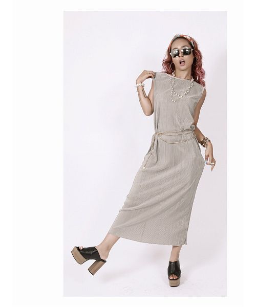 ボムシェル bombshell ワンピース マキシ丈 プリーツ ノースリーブ ワンピース 無地 ロング ワンカラー サテン おしゃれ 体型カバー Bbomb