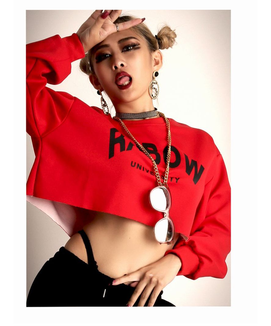 パーカー・トレーナー ショート丈 ロゴ ボリューム袖 トレーナー 切りっぱなし 長袖 へそ出し ダボダボ スウェット ストリートファッション Bbomb レッド