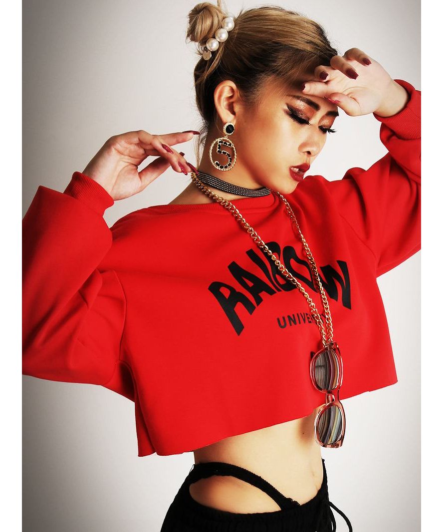 パーカー・トレーナー ショート丈 ロゴ ボリューム袖 トレーナー 切りっぱなし 長袖 へそ出し ダボダボ スウェット ストリートファッション Bbomb レッド