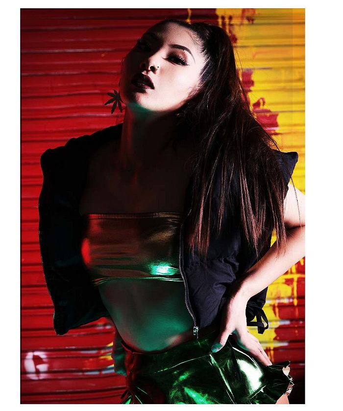 ボムシェル bombshell アウター アウター ダウンベスト 中綿 ネオンカラー ショート ボリューム ガールズ HIPHOP フード付き オープンサイド bombshell (ピンク) ピンク