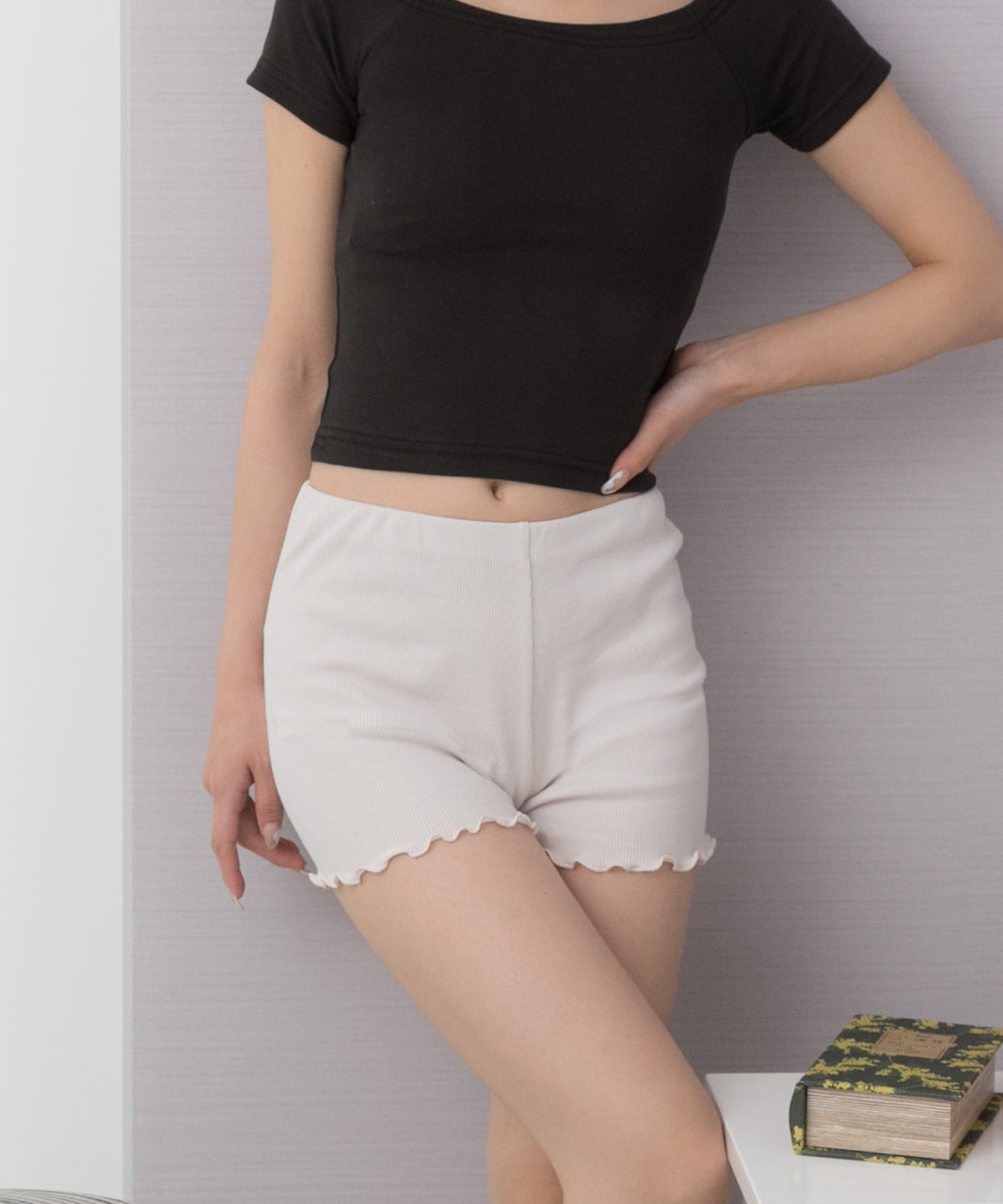 アドティエ ad thie リブインナーペチパンツ 裾メロー ショートパンツゴム