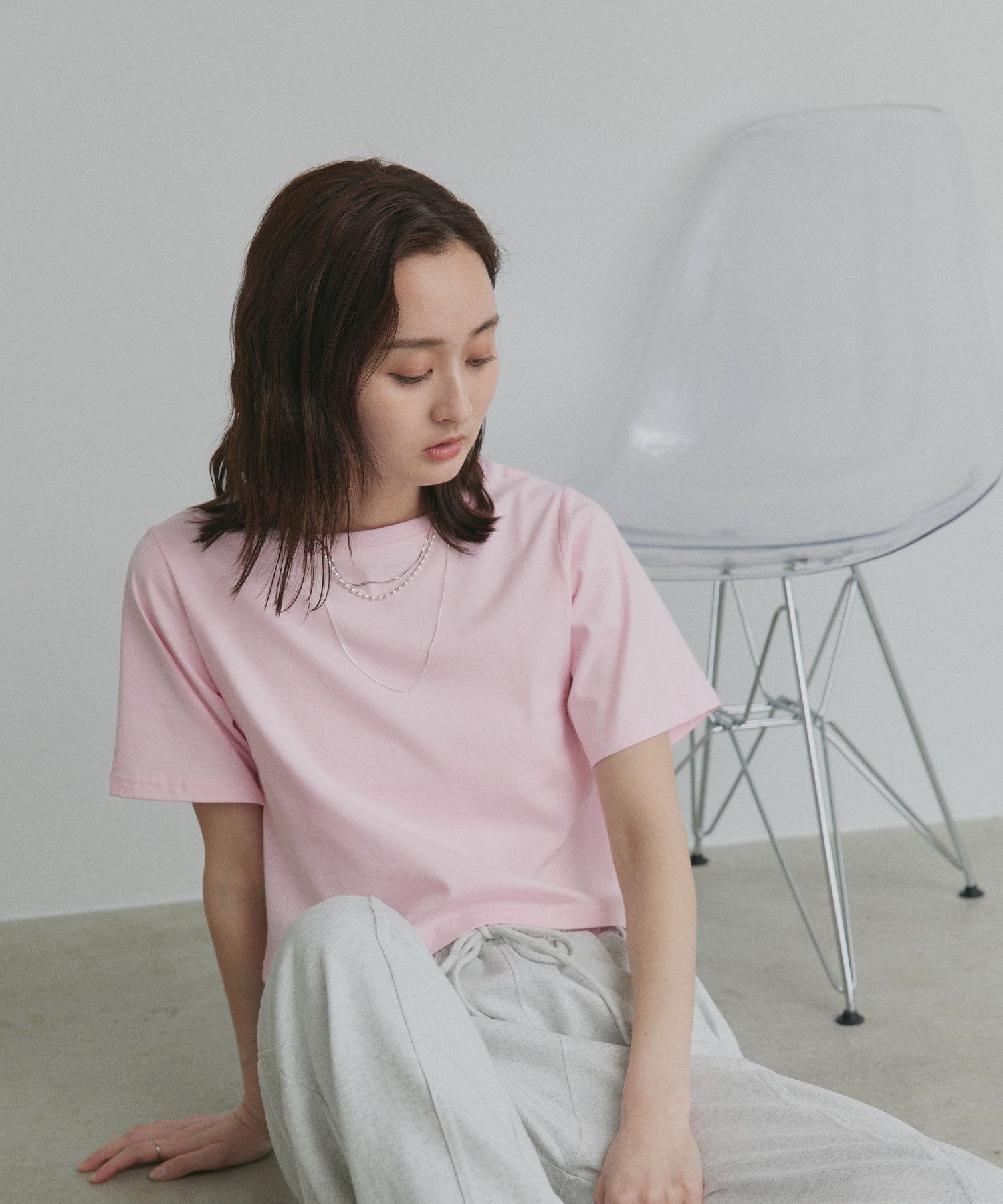 アドティエ ad thie シンプル無地 ボーダー ショート丈ミニTシャツ (レッド(無地)) レッド(無地)