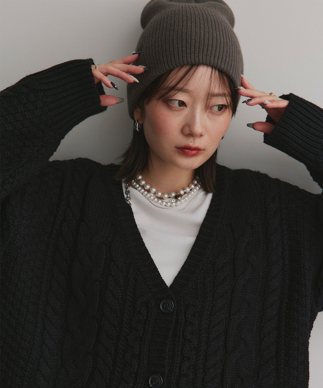 アドティエ ad thie 袖ボリュームざっくりVネックニットカーディガン (ダークグリーン) ダークグリーン